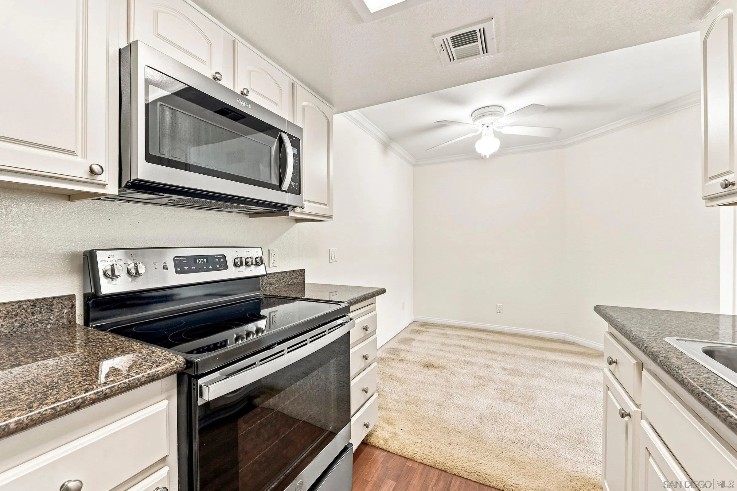 https://cdn.realtyfeed.com/cdn/127/260020404/287ffe9a32e930e866f774155bb92944.webp