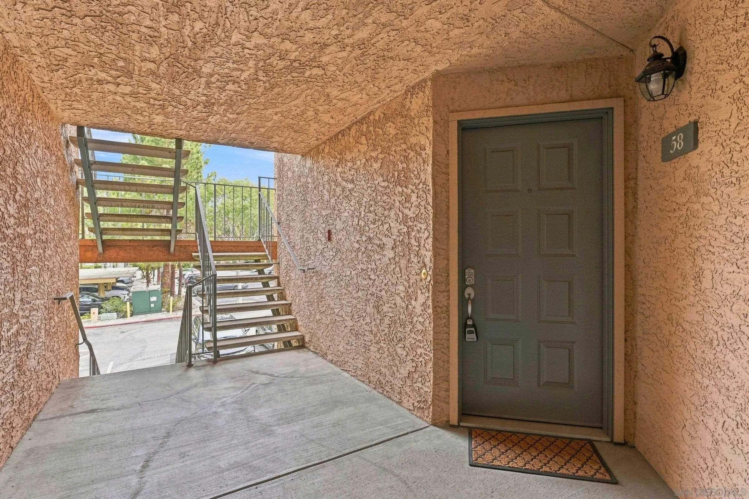 https://cdn.realtyfeed.com/cdn/127/260020404/57bd15026272779917ea72eda84398ff.webp