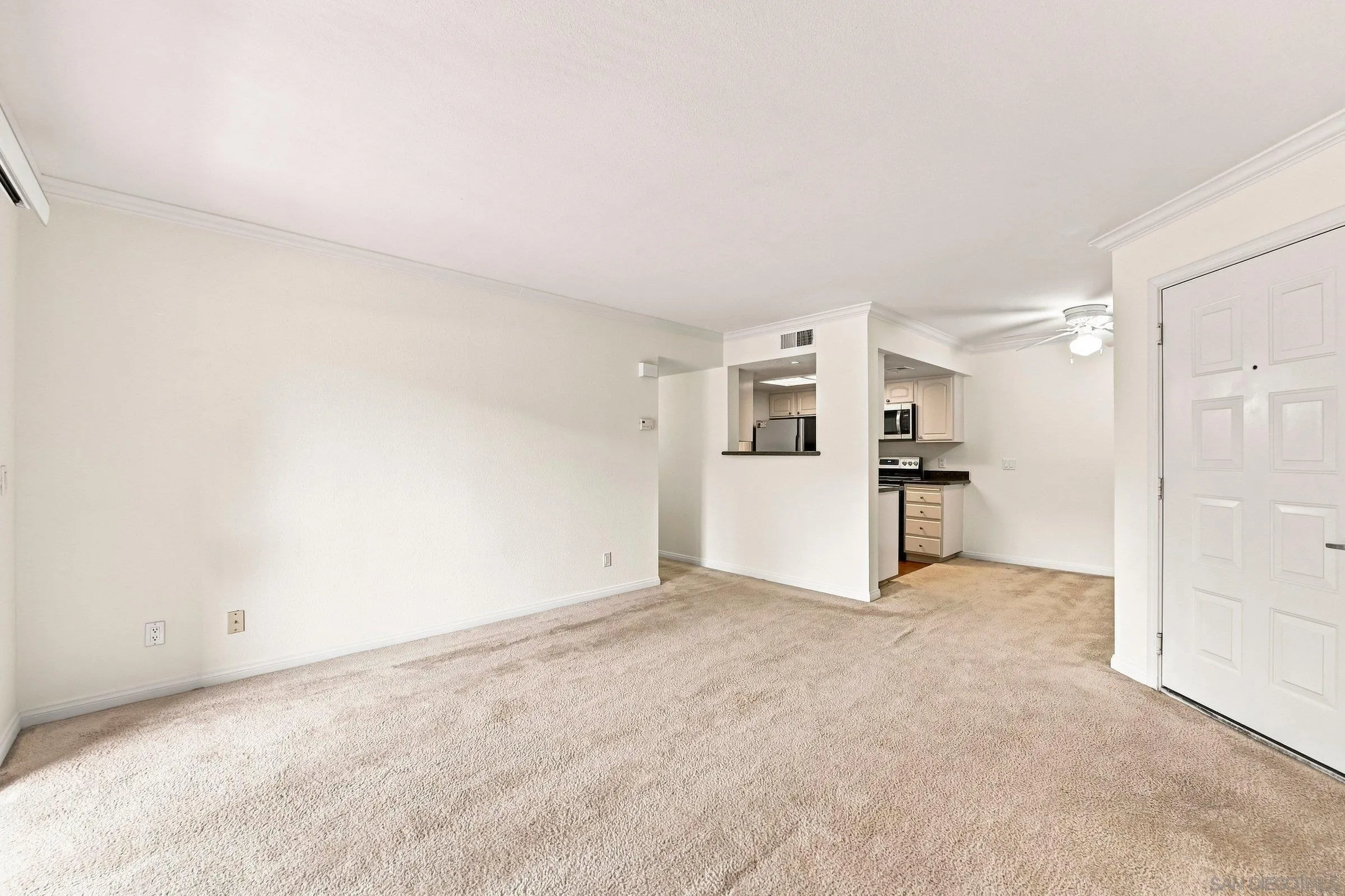 https://cdn.realtyfeed.com/cdn/127/260020404/e3fd101e8f0a9342ebf7a57f52b1a802.webp