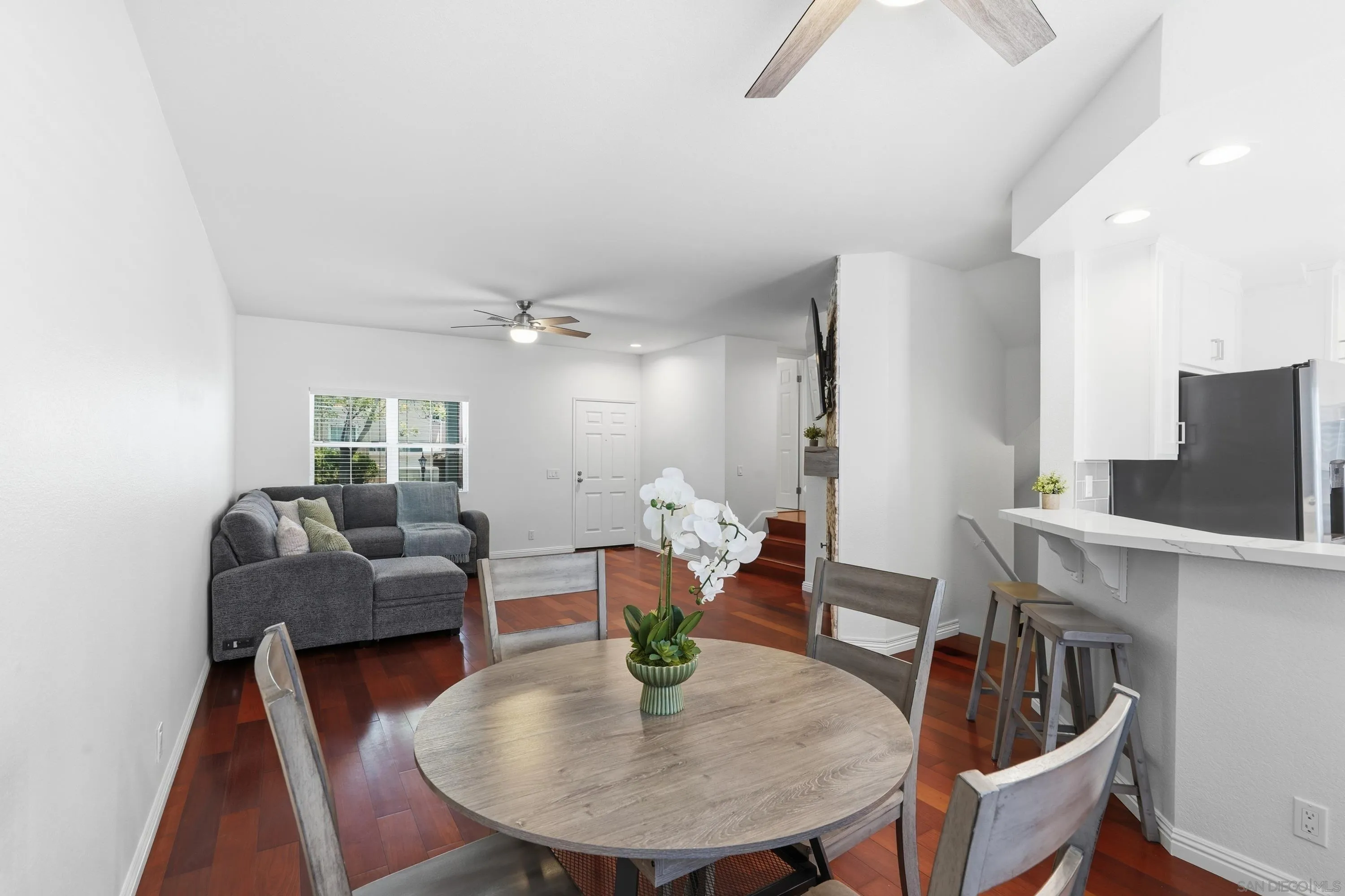 https://cdn.realtyfeed.com/cdn/127/260020406/3047057d3486a3b190c89f630a941522.webp
