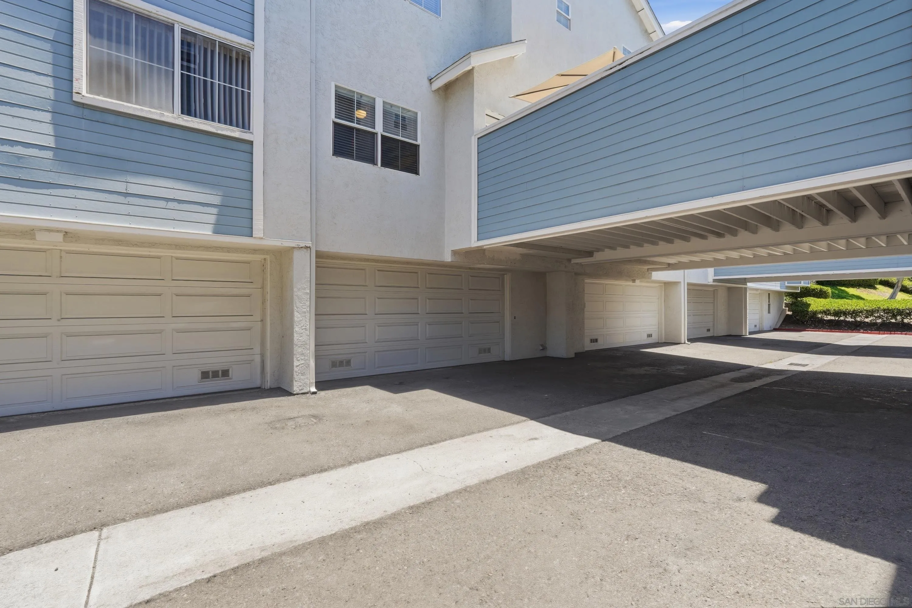 https://cdn.realtyfeed.com/cdn/127/260020406/68598af12cfbd001f3e79956e14f28ce.webp