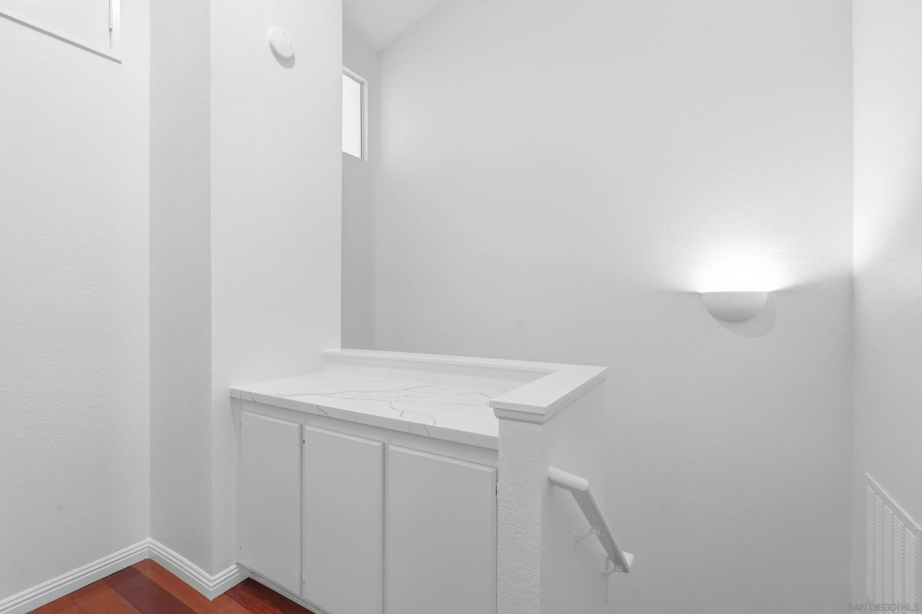 https://cdn.realtyfeed.com/cdn/127/260020406/939fc9365f2360fa8380182e4f89925c.webp