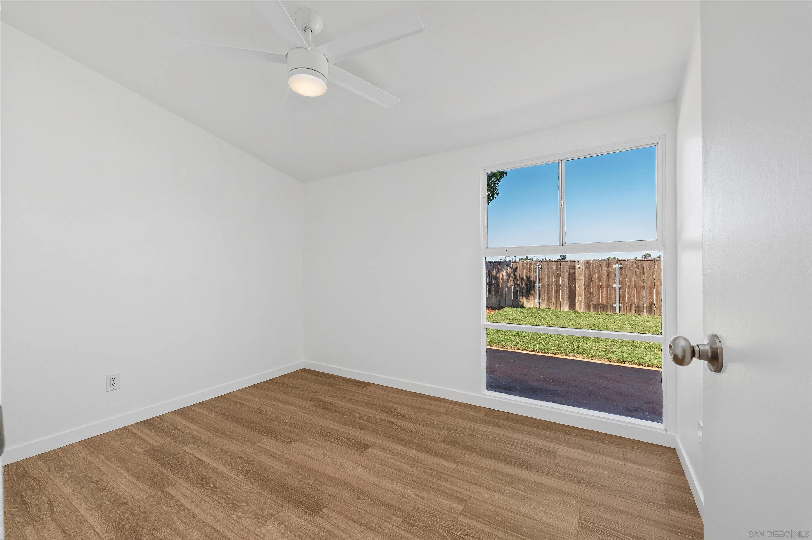 https://cdn.realtyfeed.com/cdn/127/260020408/11a793a553a3d605a3b8edba3439de59.webp