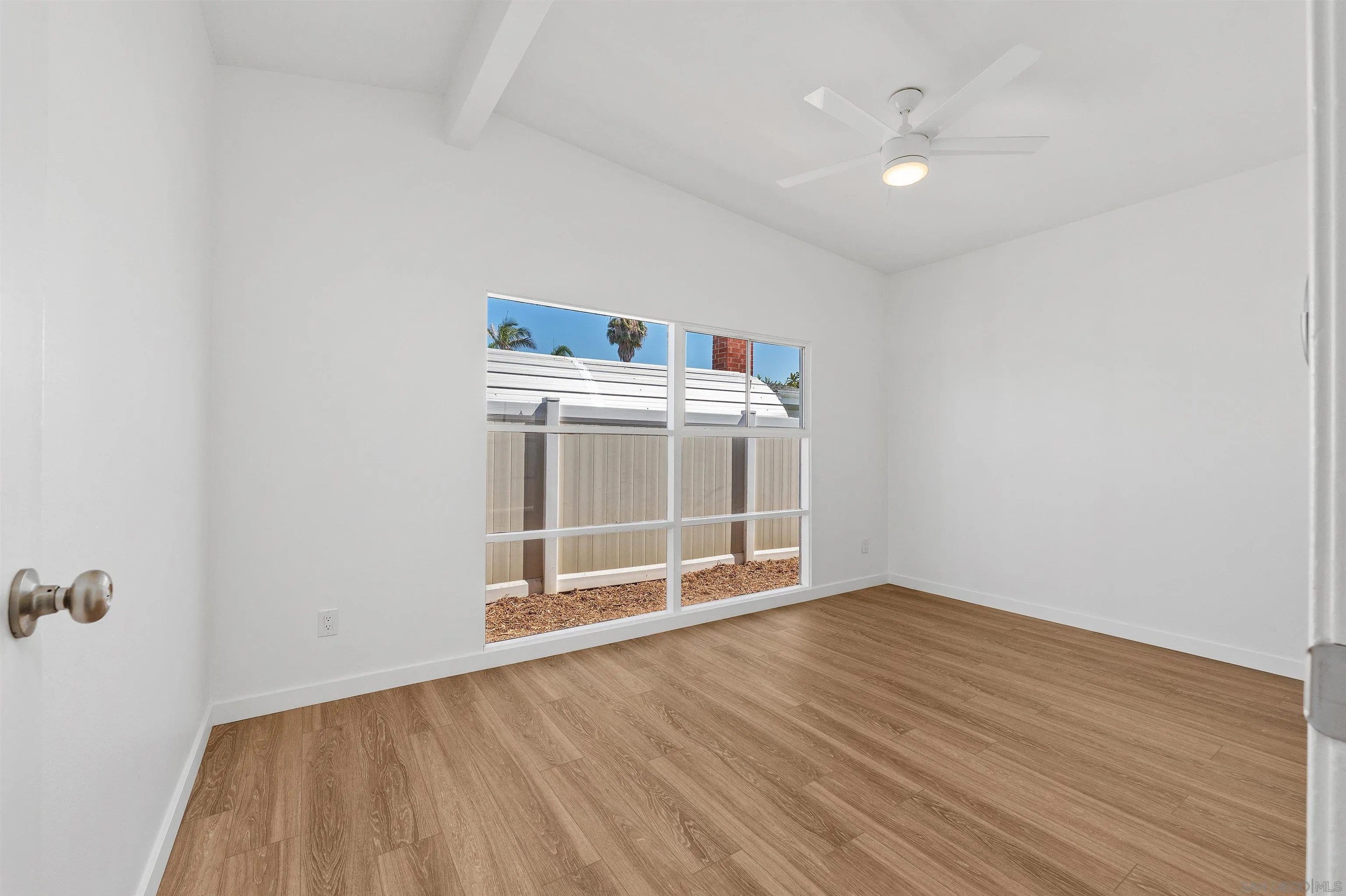 https://cdn.realtyfeed.com/cdn/127/260020408/7c4b2ba0bebbecc4c144a7ffa4d7ea2c.webp