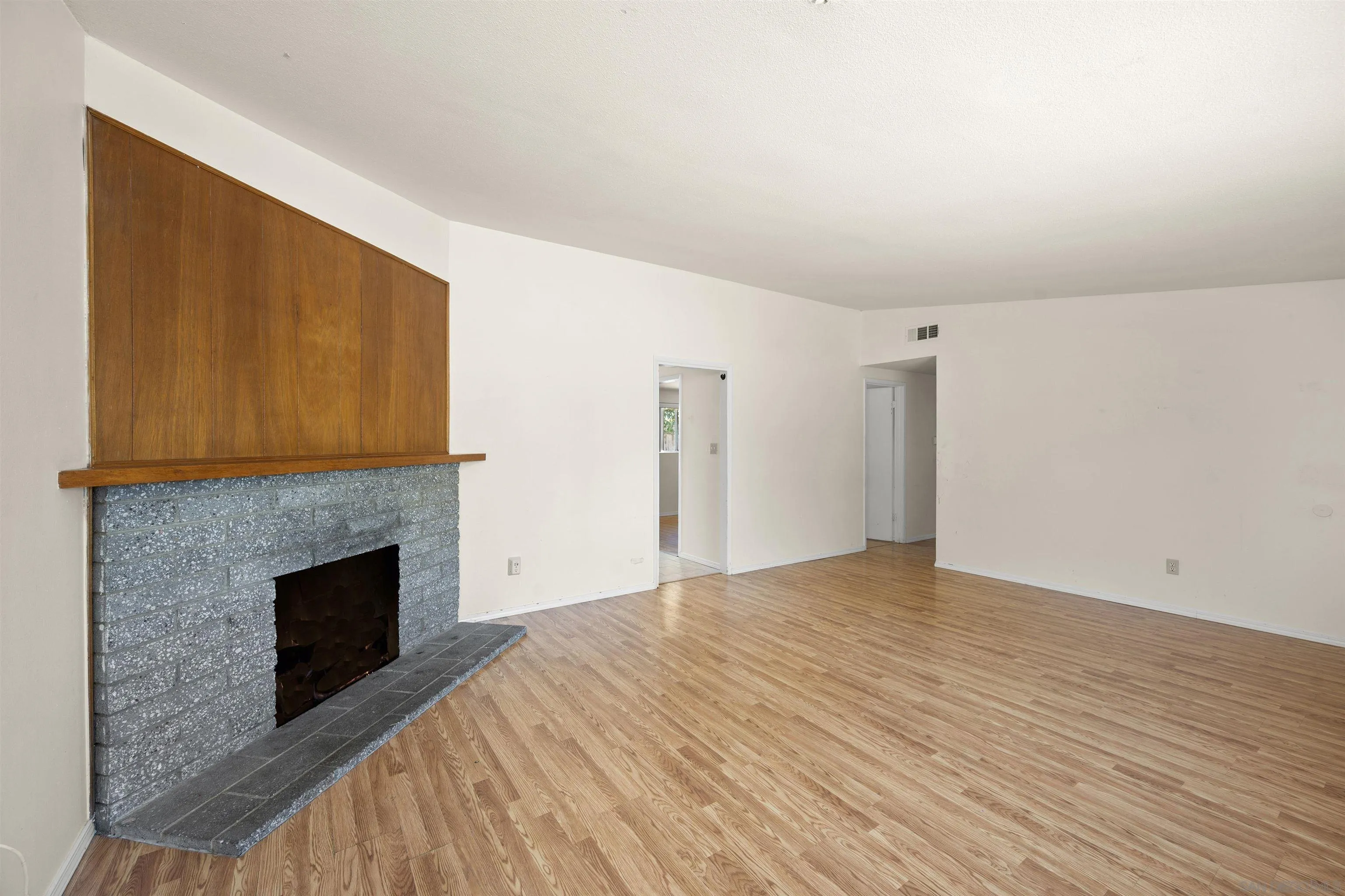 941 Grove Ave, Imperial Beach, CA 91932 - Photo 4 of 14, Imperial Beach, CA