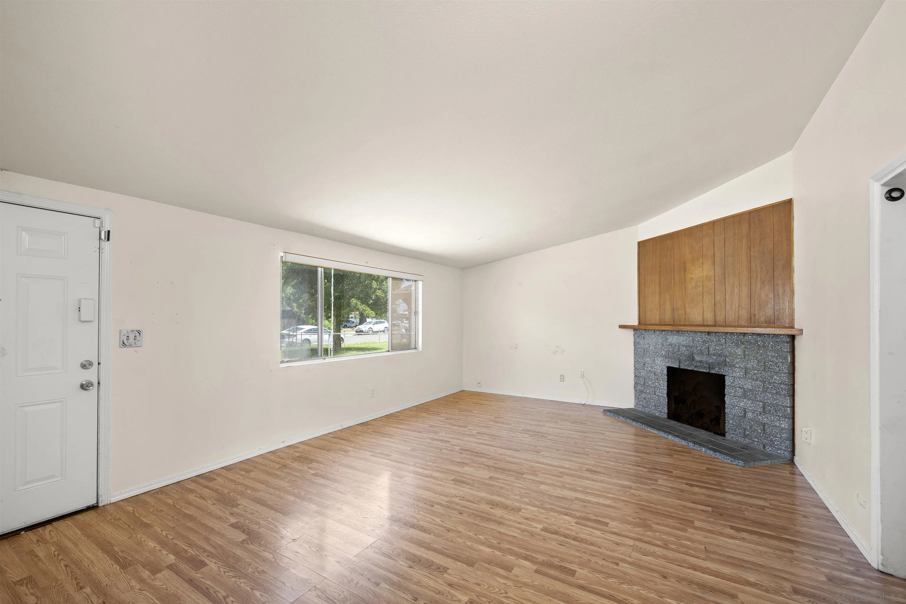 941 Grove Ave, Imperial Beach, CA 91932 - Photo 3 of 14, Imperial Beach, CA