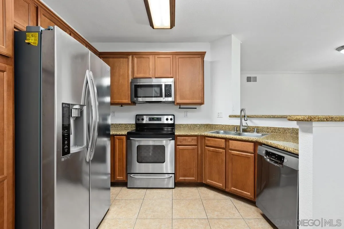 Photo #13: 260020413 Listing: Photo #13