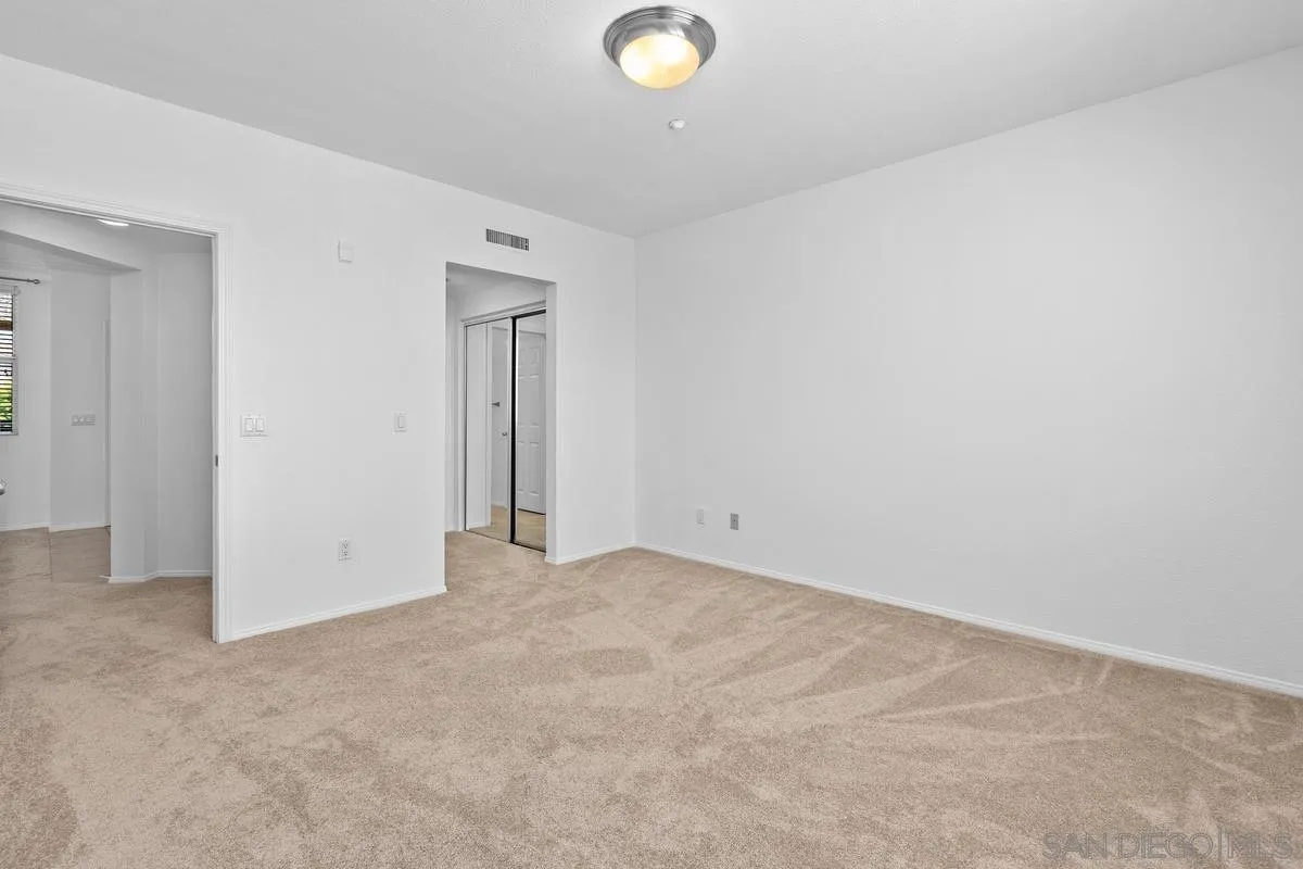 Photo #24: 260020413 Listing: Photo #24
