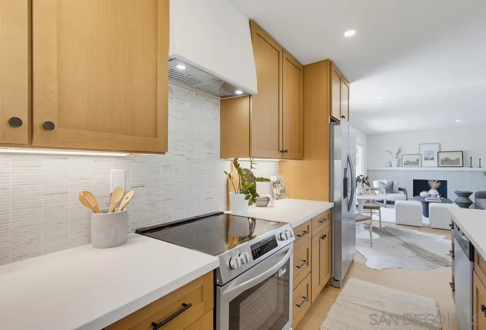 https://cdn.realtyfeed.com/cdn/127/260020418/00c7ff465e01eddc838cf54f5680697f.webp