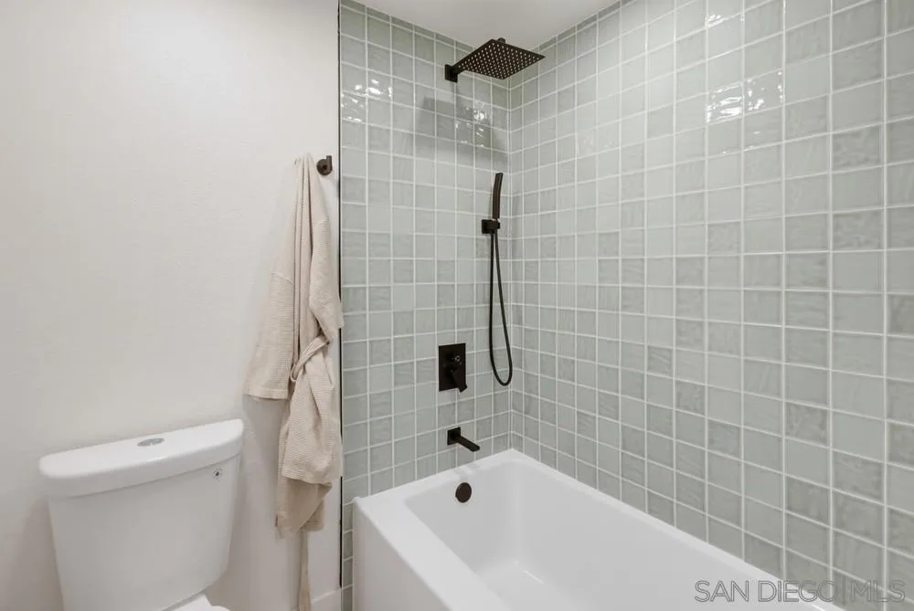 https://cdn.realtyfeed.com/cdn/127/260020418/7607619df0f5e430402f0f7d3094cb18.webp