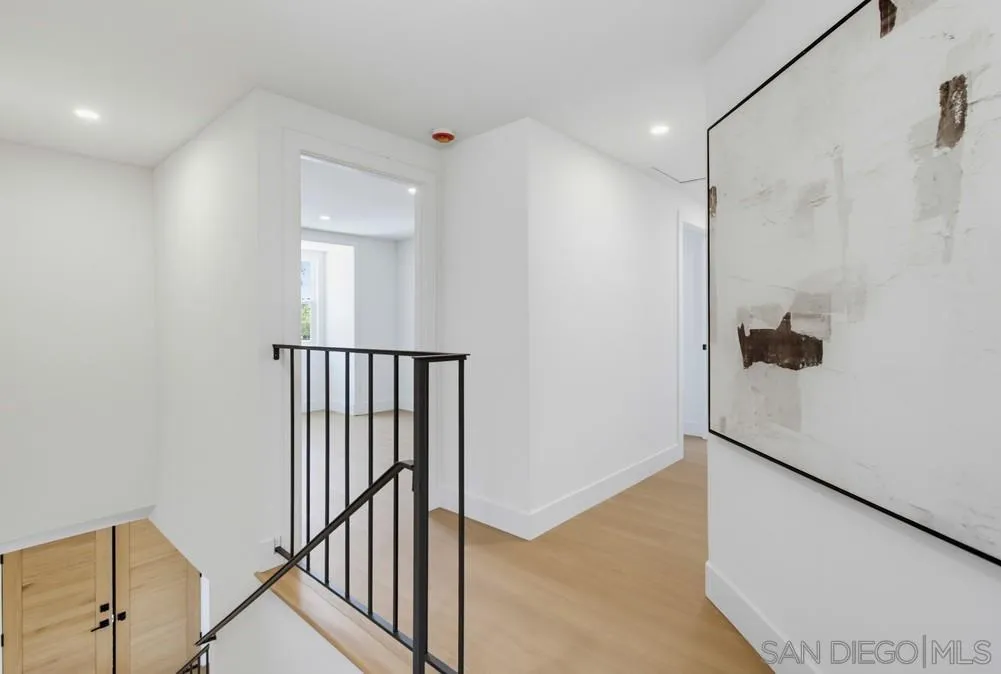 https://cdn.realtyfeed.com/cdn/127/260020418/8791f9aebeae089d5e1c388203be4d31.webp