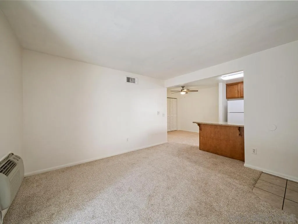 Photo #6: 260020419 Listing: Photo #6