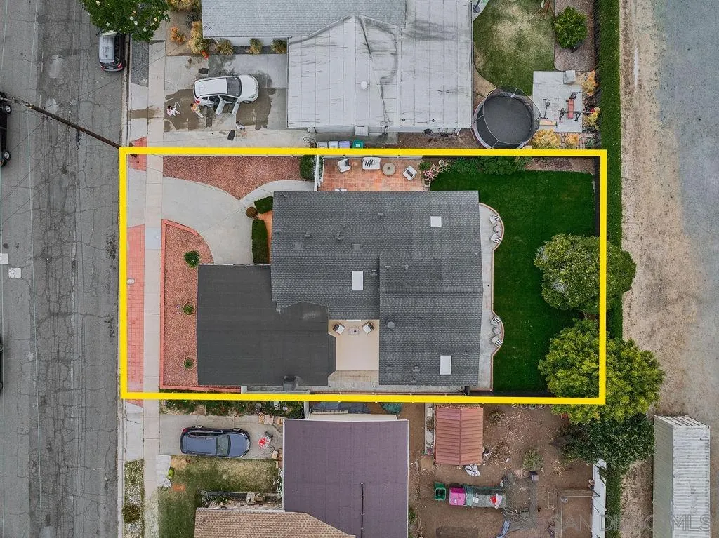 https://cdn.realtyfeed.com/cdn/127/260020422/32e56c7439654a43499d7c037e1dfcd5.webp