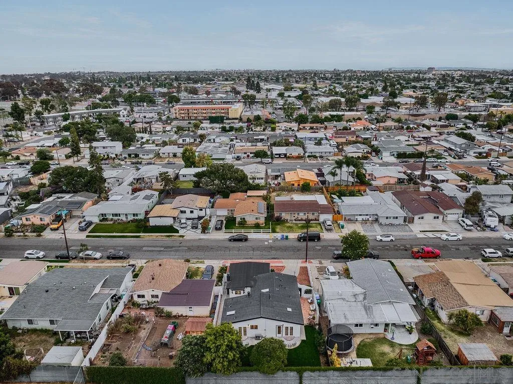 https://cdn.realtyfeed.com/cdn/127/260020422/6ac1685875e9c23ed4bf17b3fc197d95.webp