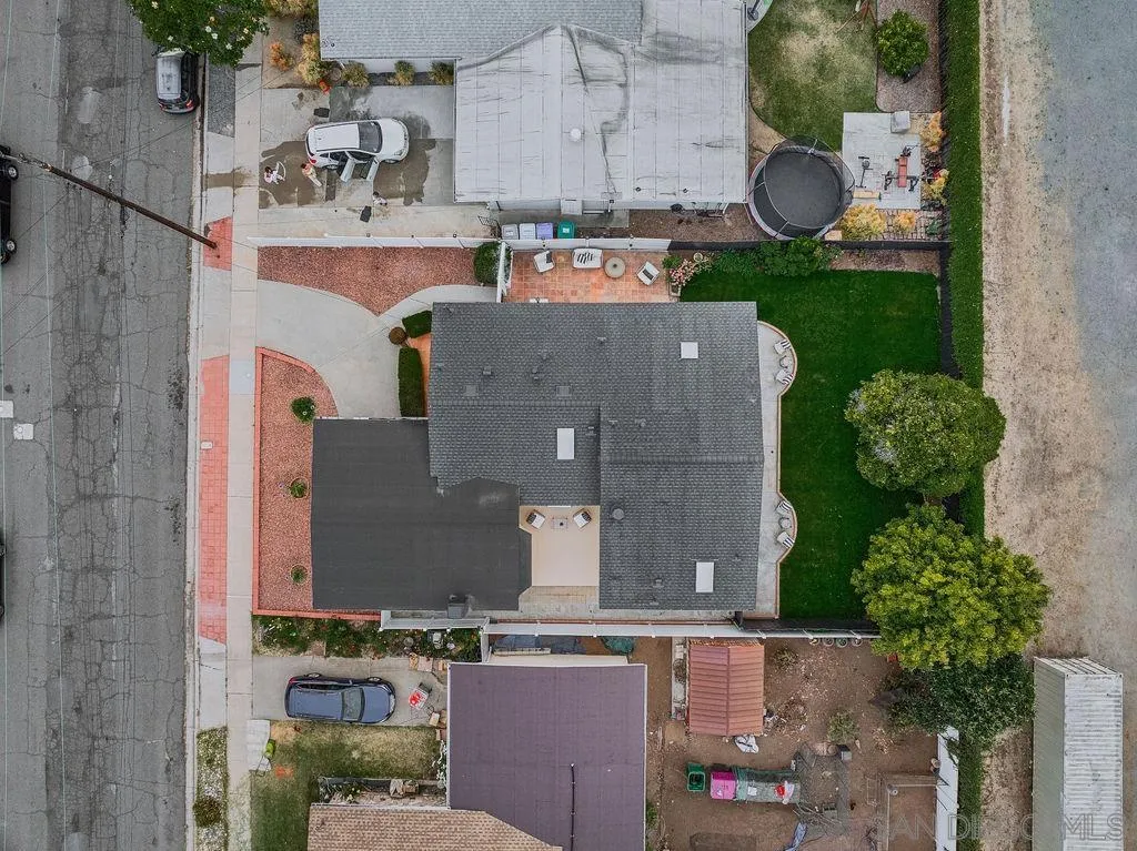 https://cdn.realtyfeed.com/cdn/127/260020422/89e63983bd206a9e81e5ff2071ea80ee.webp