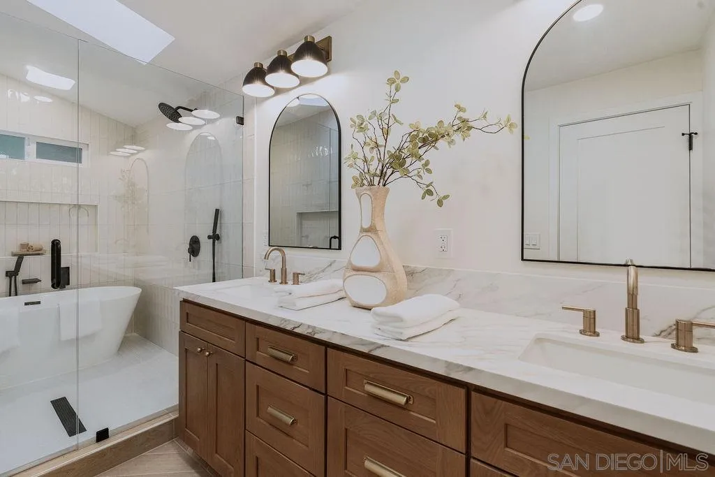 https://cdn.realtyfeed.com/cdn/127/260020422/9025bbbf2aad4d6cd53c5c101d81f091.webp