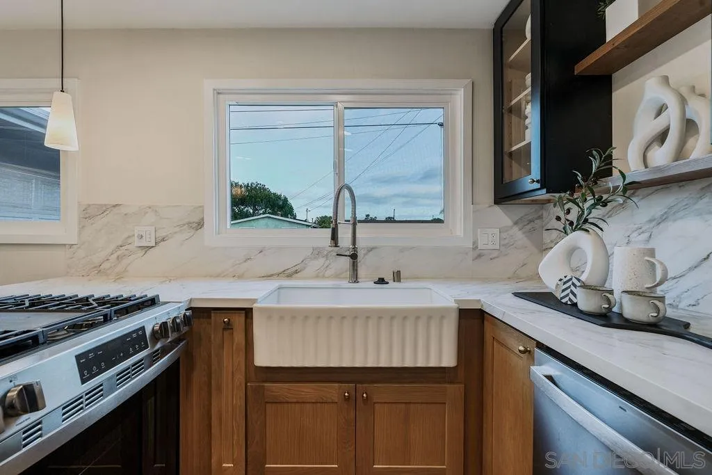 https://cdn.realtyfeed.com/cdn/127/260020422/9c5ad8a007ff5202dab40c9fd5ee310d.webp