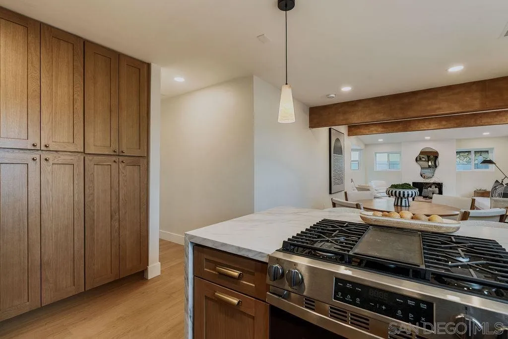 https://cdn.realtyfeed.com/cdn/127/260020422/d1781b174ca793792f307d6211cf75db.webp