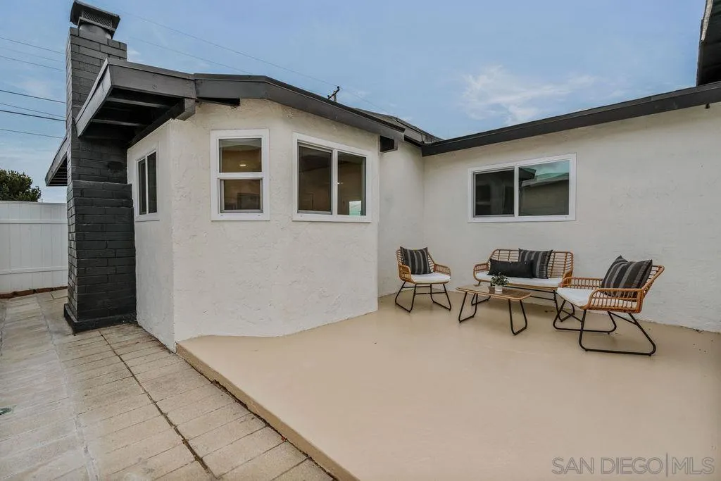 https://cdn.realtyfeed.com/cdn/127/260020422/eb4d4948bdc8f0d4a5383cf243531965.webp