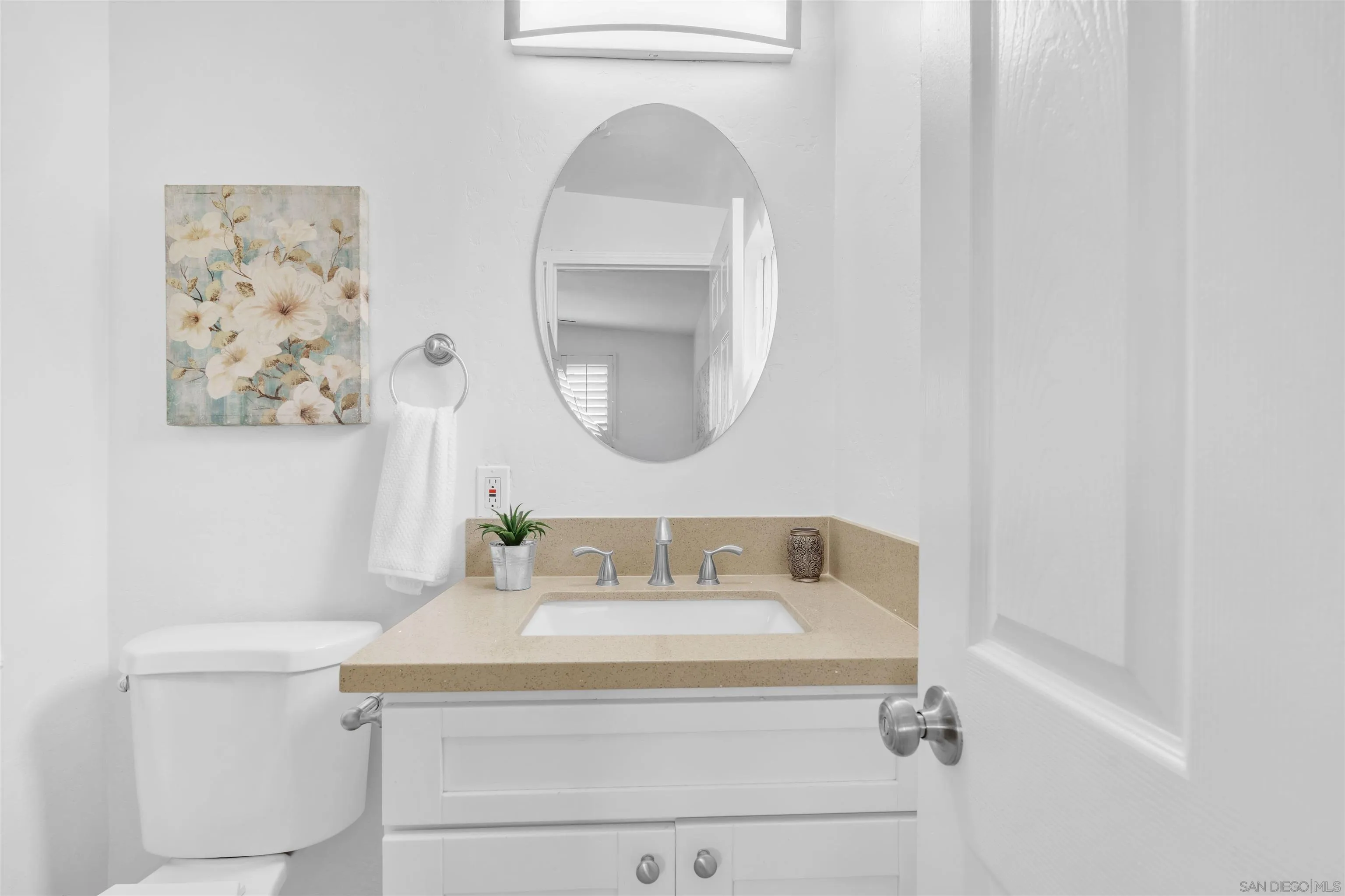 https://cdn.realtyfeed.com/cdn/127/260020424/0babf149b60f641e0f23ca6796816092.webp
