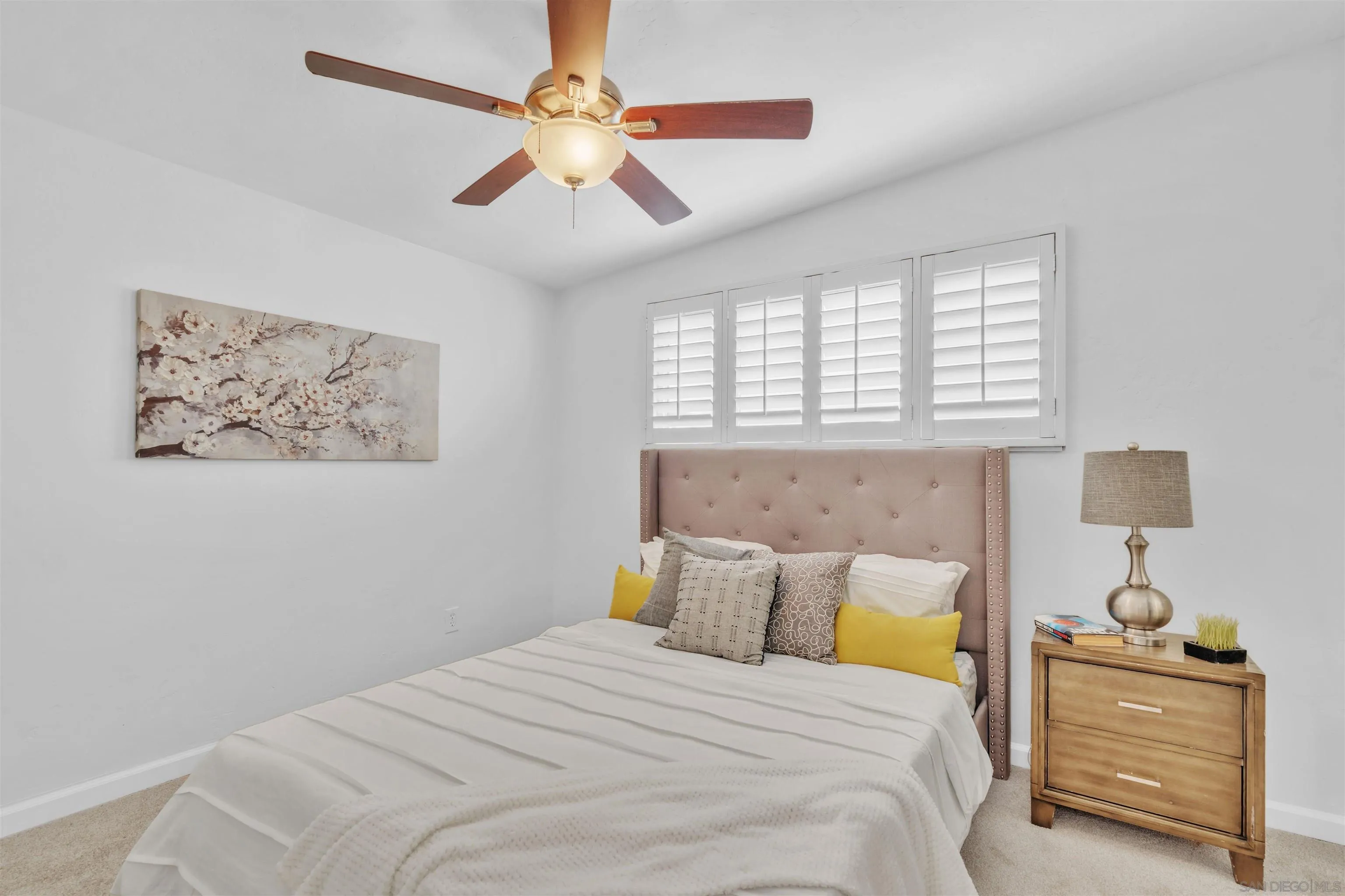 https://cdn.realtyfeed.com/cdn/127/260020424/7a5c9bf02c38462fcb7df9f0d475b1c1.webp
