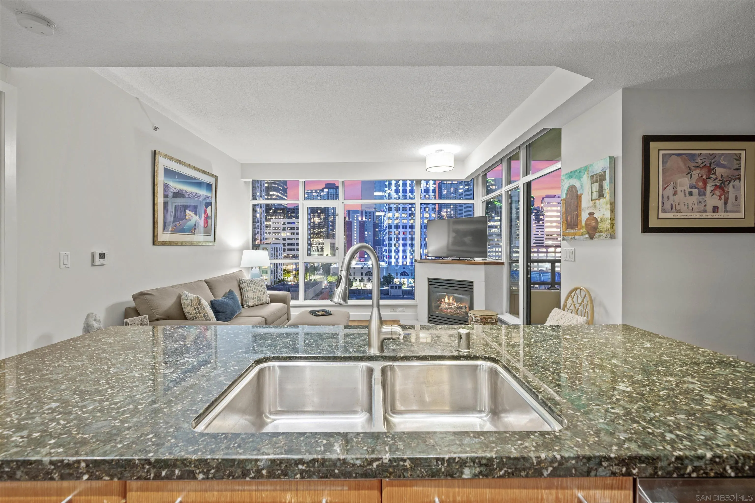 Photo #14: 260020426 Listing: Photo #14