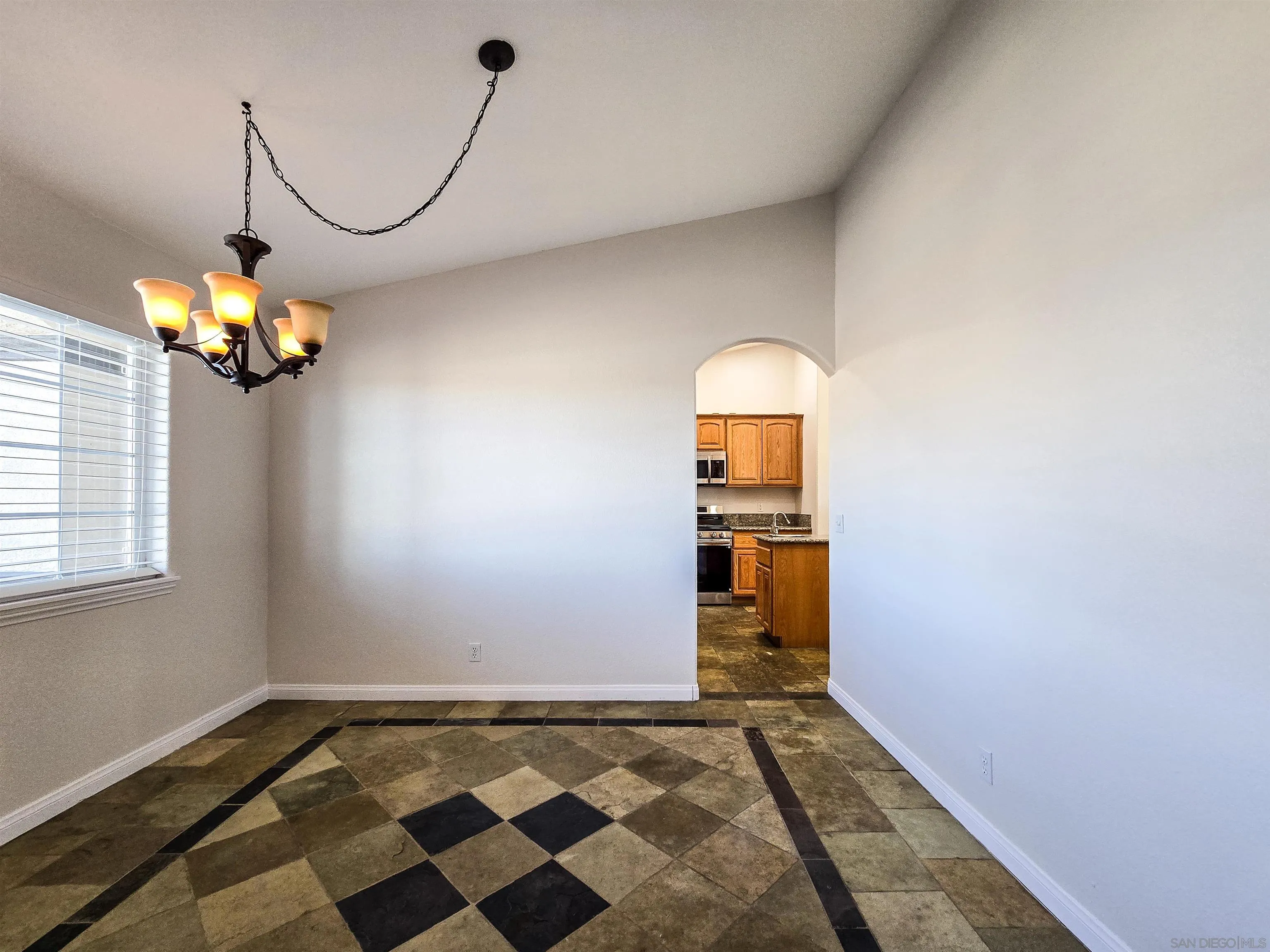 11926 Golden View Road, Pinon Hills, CA 92372, photo 27