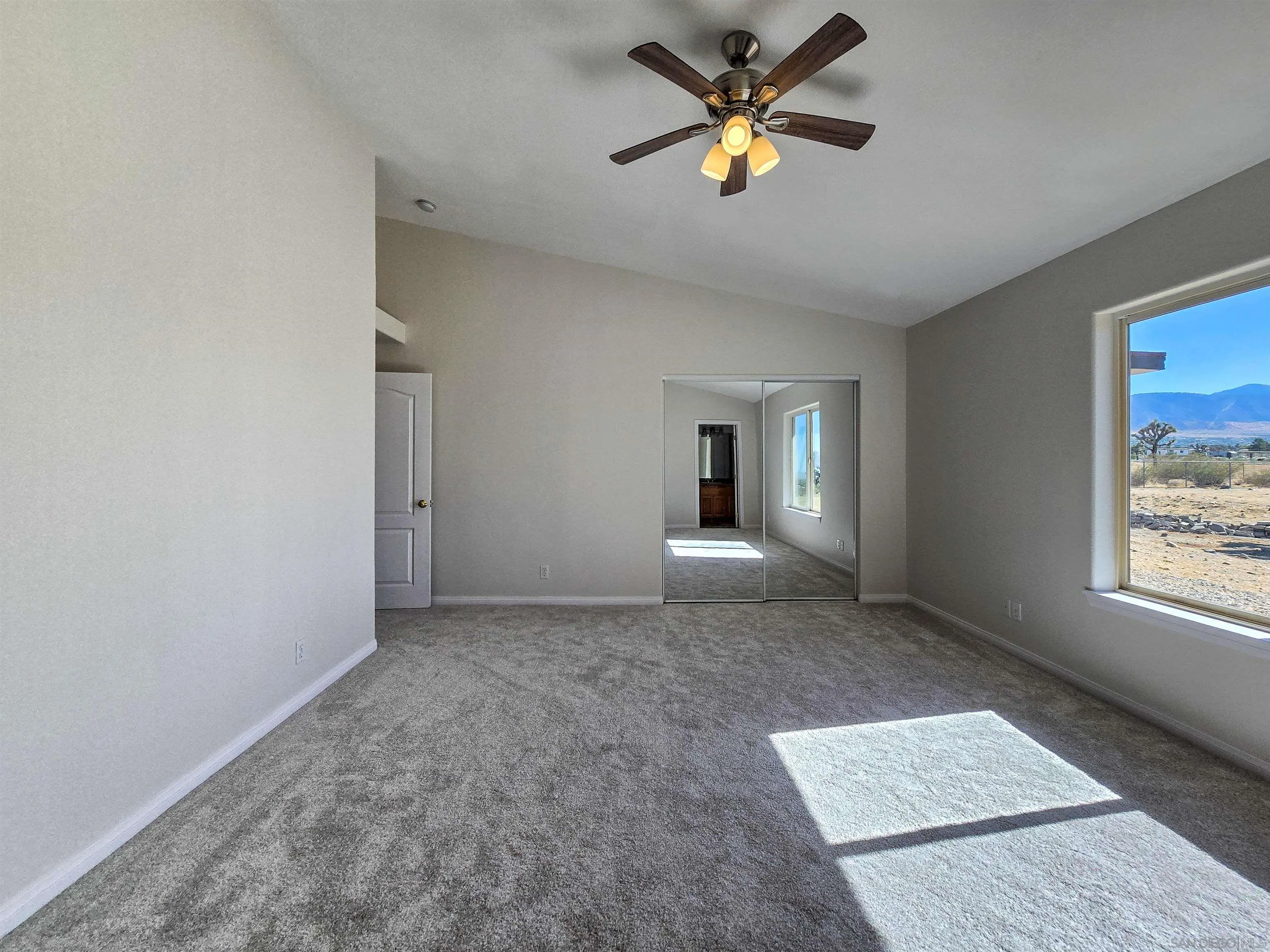 11926 Golden View Road, Pinon Hills, CA 92372, photo 22