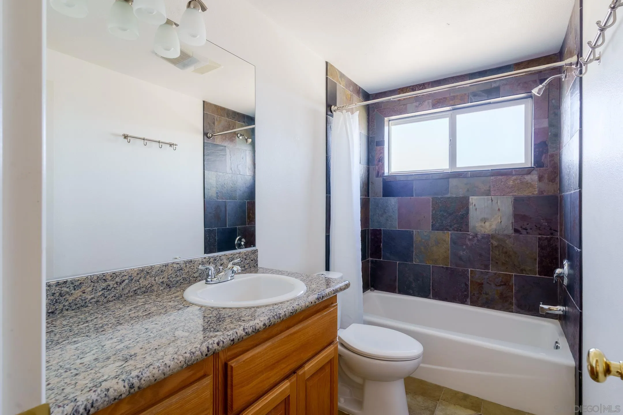 11926 Golden View Road, Pinon Hills, CA 92372, photo 25