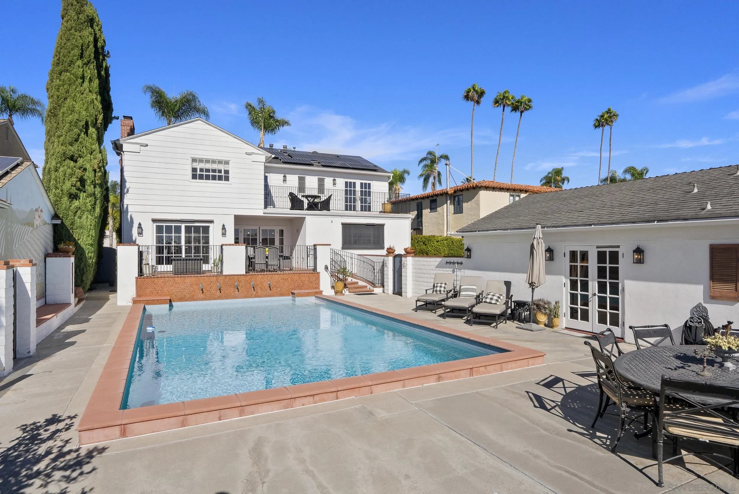https://cdn.realtyfeed.com/cdn/127/260020429/c135bddbcd0bbe352374a2a0f1d4d070.webp