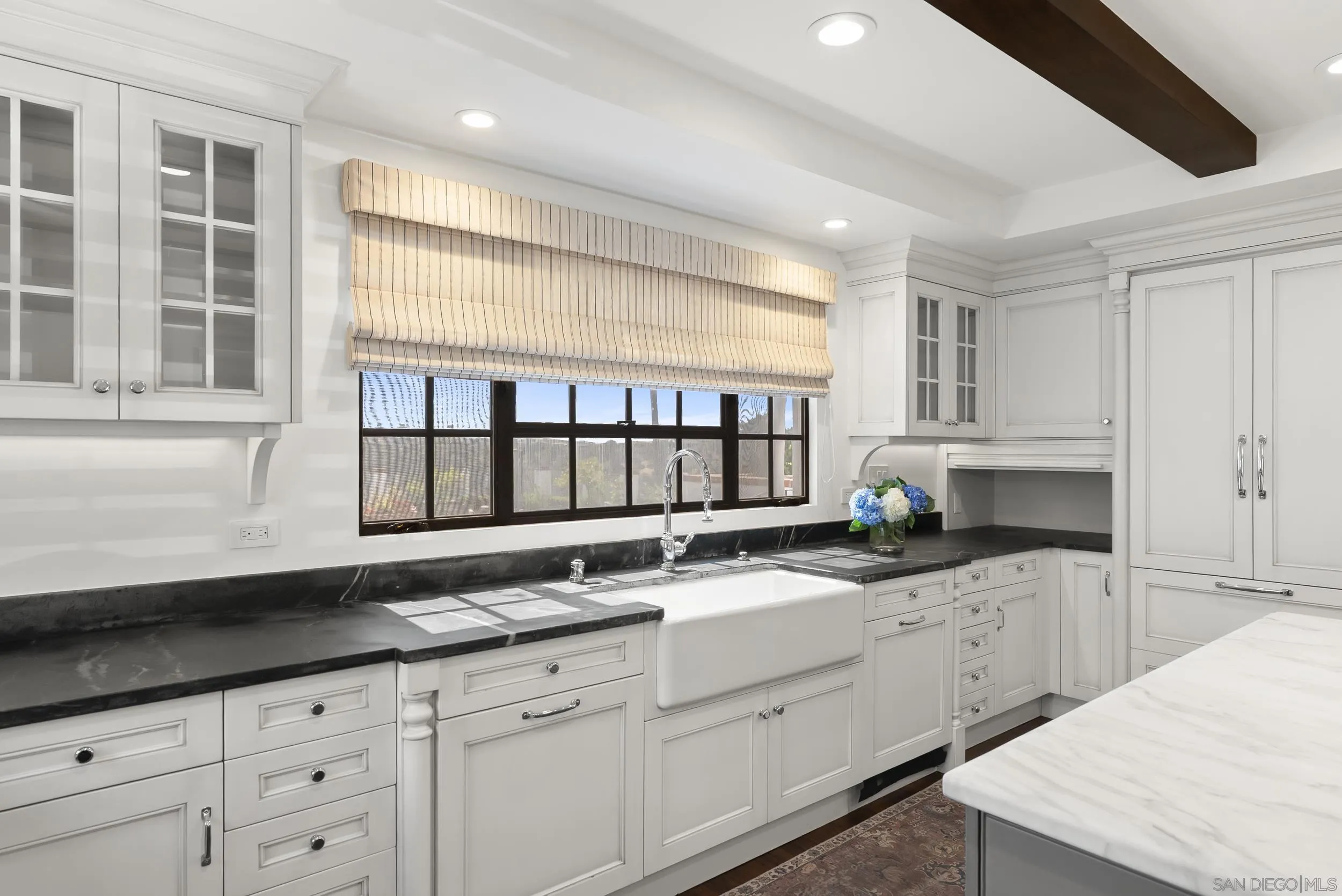 https://cdn.realtyfeed.com/cdn/127/260020429/d154f631adda749abda2443875ceec77.webp