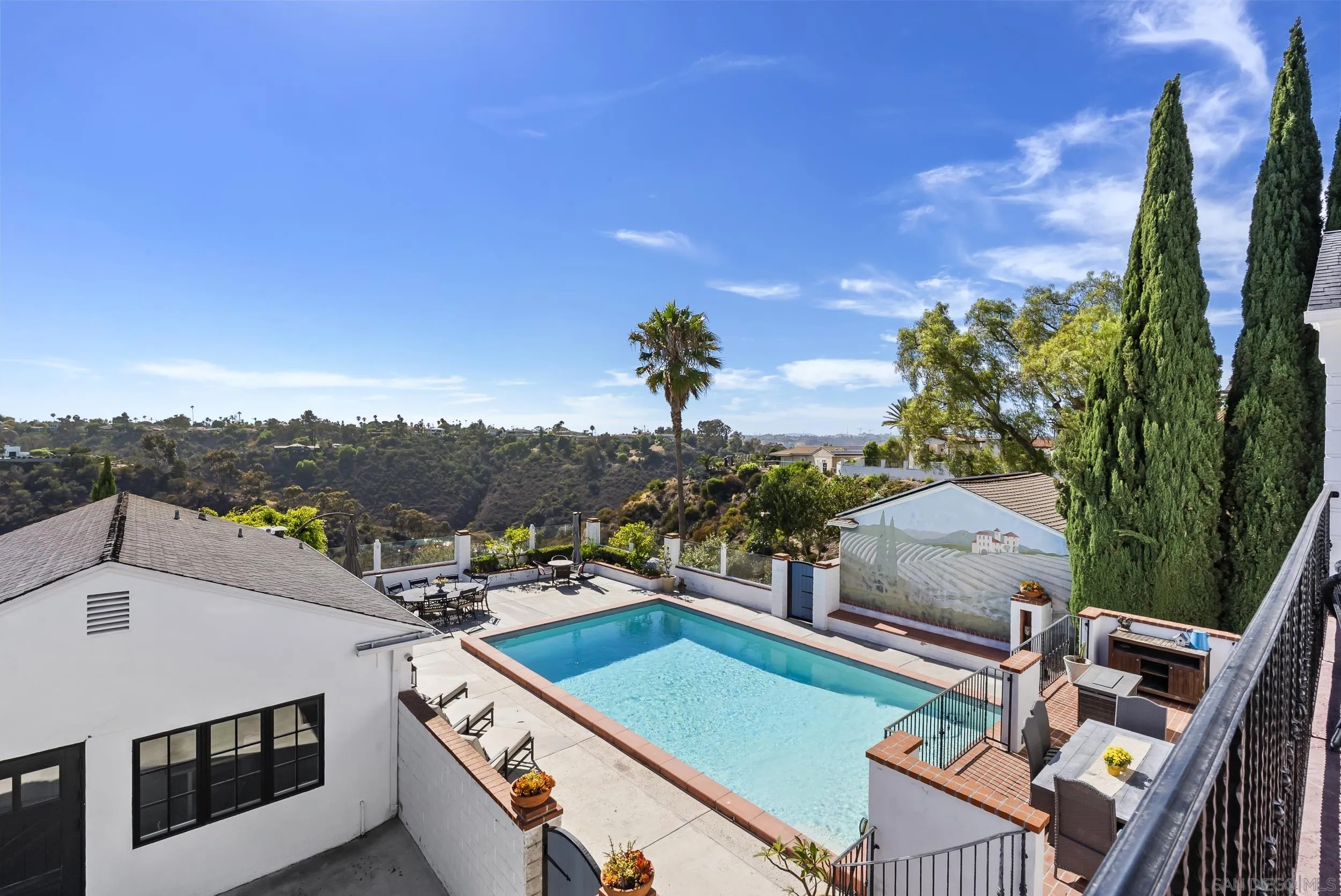 https://cdn.realtyfeed.com/cdn/127/260020429/e6b4cbd0b04fd6e5d5b563fa8ba1152d.webp