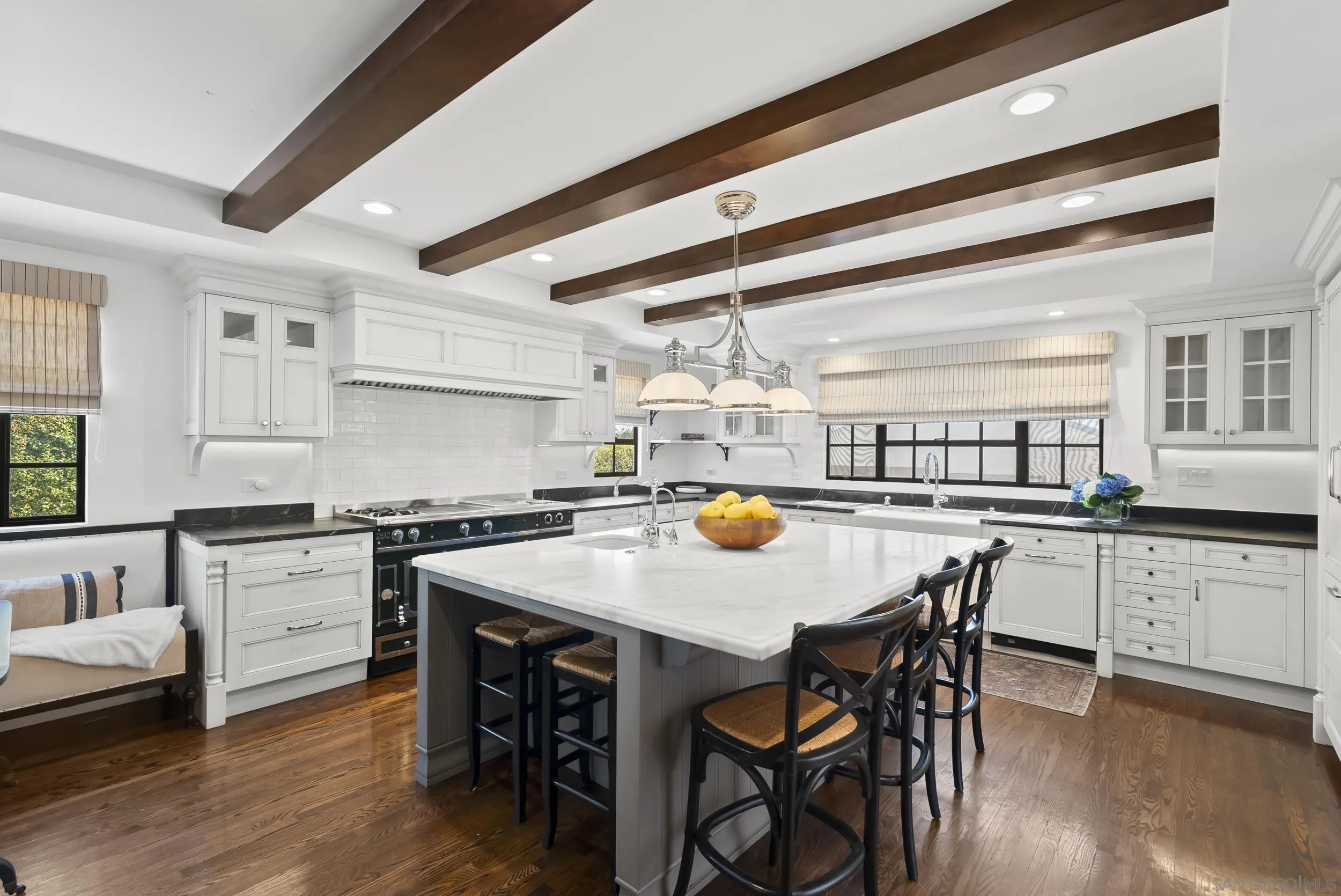 https://cdn.realtyfeed.com/cdn/127/260020429/ebe0a26bb05503c83fc7f3ebdd538165.webp