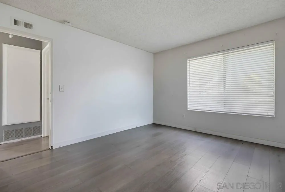 Photo #22: 260020431 Listing: Photo #22