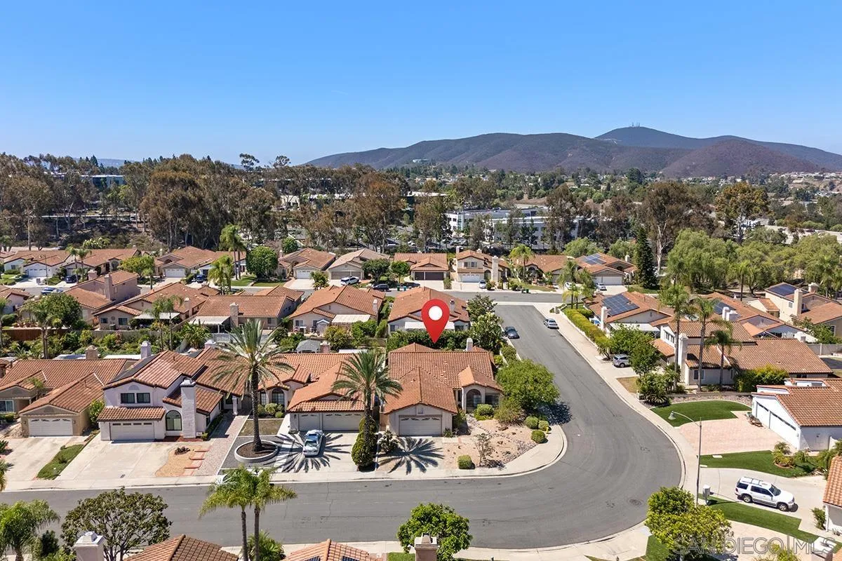 https://cdn.realtyfeed.com/cdn/127/260020433/0bb7eb4983b4b9b76a1d88a3499af92e.webp