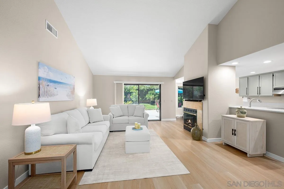 https://cdn.realtyfeed.com/cdn/127/260020433/e28ed7ae0abe2c64e8ff7d206ee002c1.webp