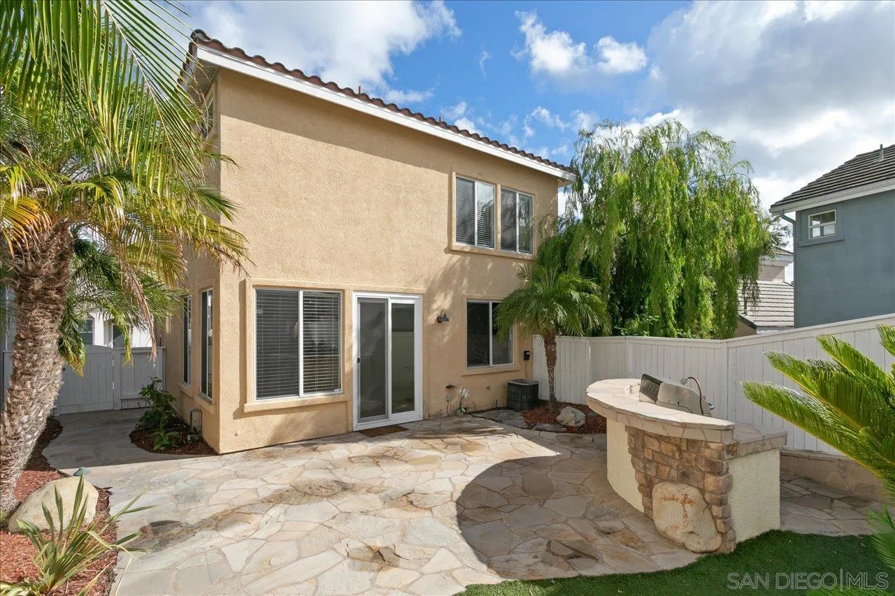 https://cdn.realtyfeed.com/cdn/127/260020434/2102b13248aeb2eec4768c3b1a244cf7.webp
