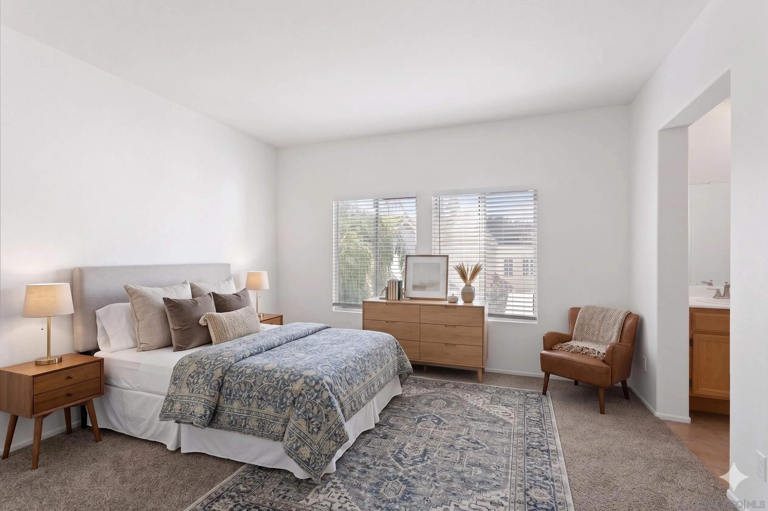 https://cdn.realtyfeed.com/cdn/127/260020434/7bf832bd81097491382d7d95299d9056.webp