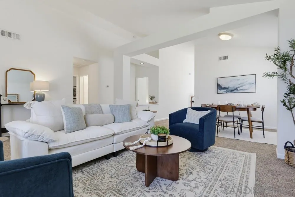 https://cdn.realtyfeed.com/cdn/127/260020435/297a46f934f86861ba80ab06ecf27a93.webp