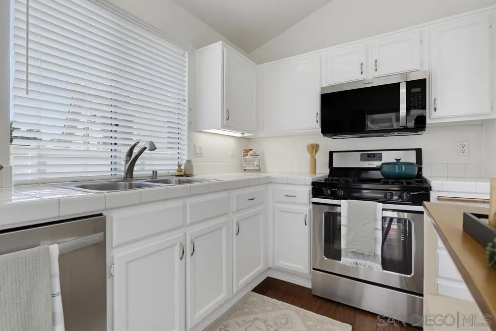https://cdn.realtyfeed.com/cdn/127/260020435/69d2c00383fb3c15990a436d479f3d63.webp