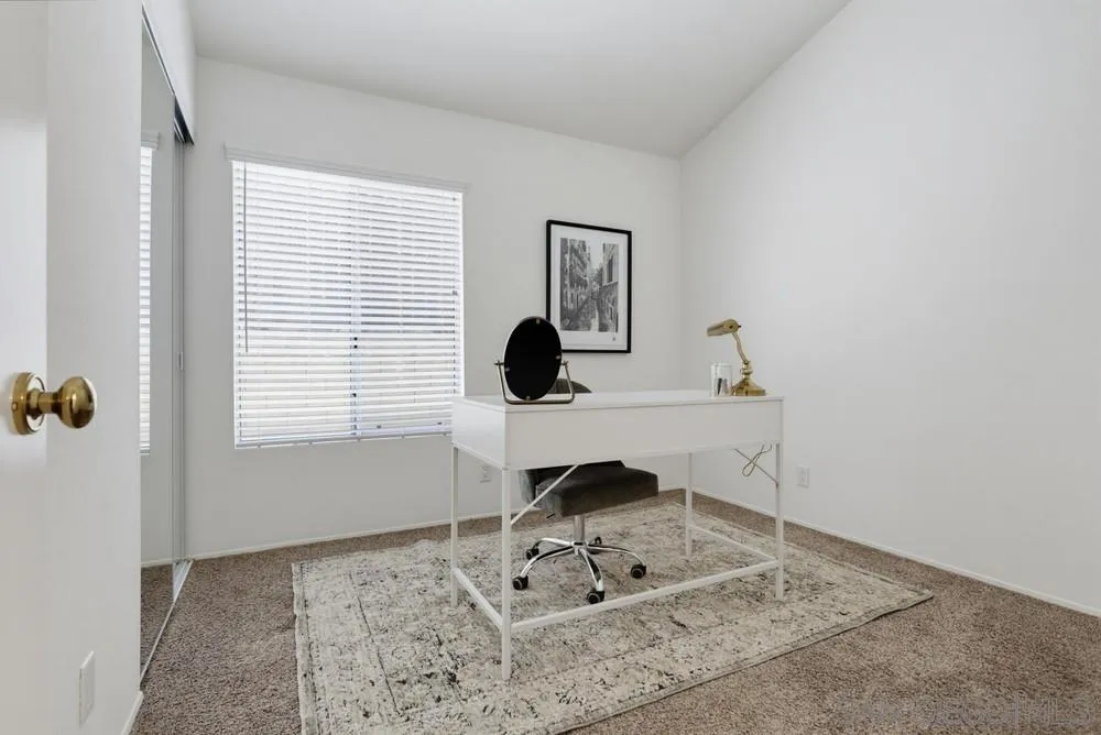https://cdn.realtyfeed.com/cdn/127/260020435/90e68940ffcb24713fd39904401323d9.webp