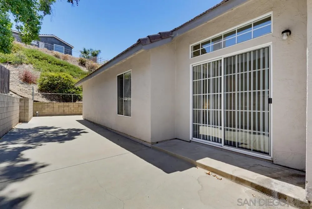 https://cdn.realtyfeed.com/cdn/127/260020435/a7b0e944e68d69efe8afaf17e1c8e121.webp
