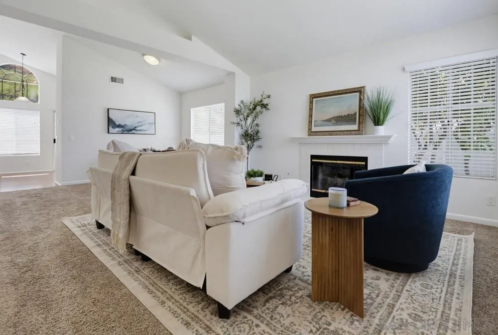 https://cdn.realtyfeed.com/cdn/127/260020435/af4f7c55a37b84c5ca8114e9801c5453.webp