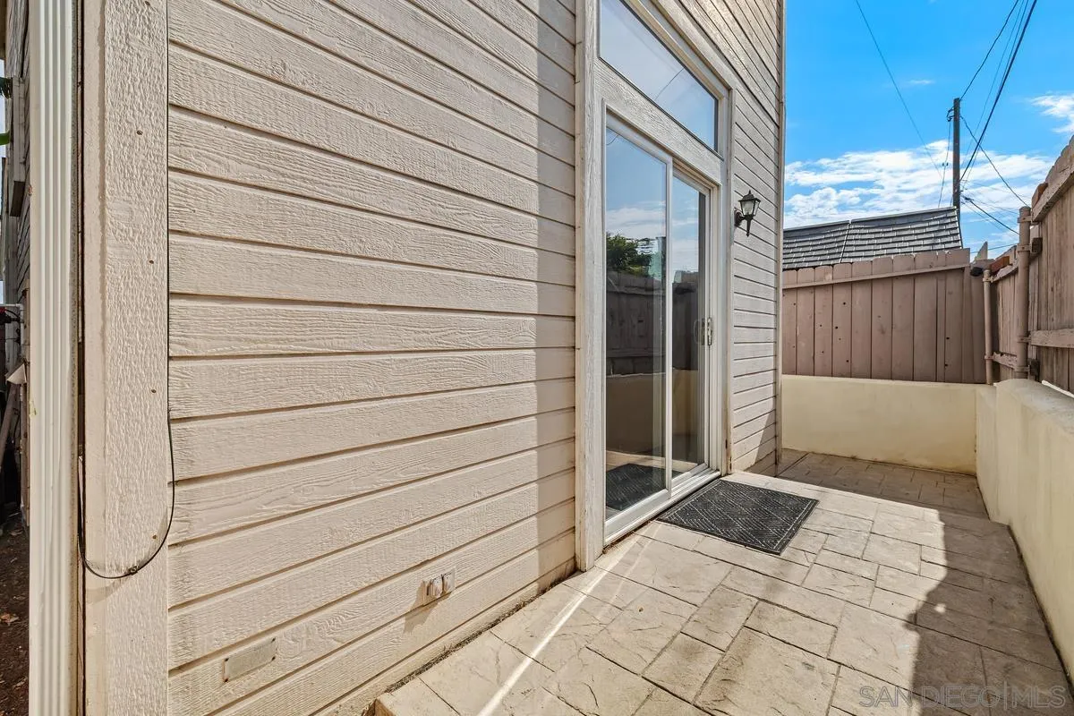 https://cdn.realtyfeed.com/cdn/127/260020439/2c04340425d930cd7fa292abd599badf.webp
