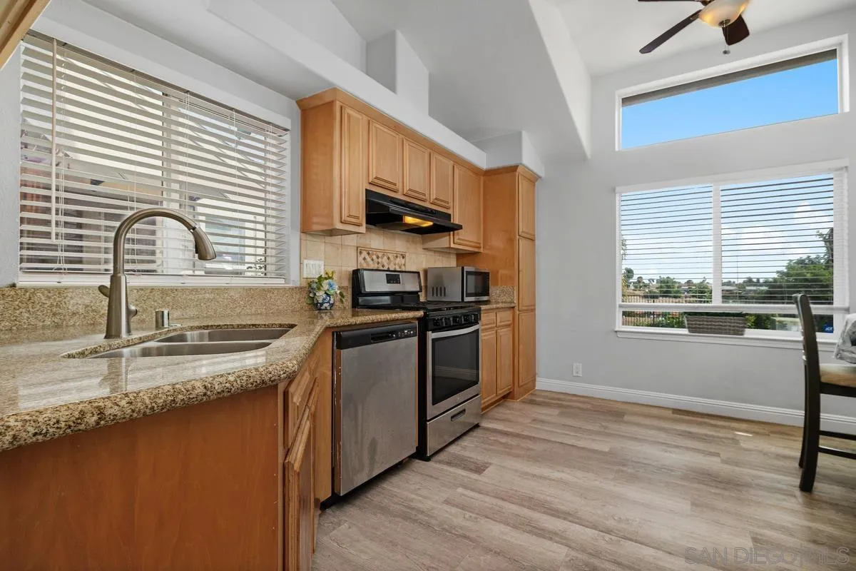 https://cdn.realtyfeed.com/cdn/127/260020439/472739f137703d76ca41fb3f40f9bbb2.webp