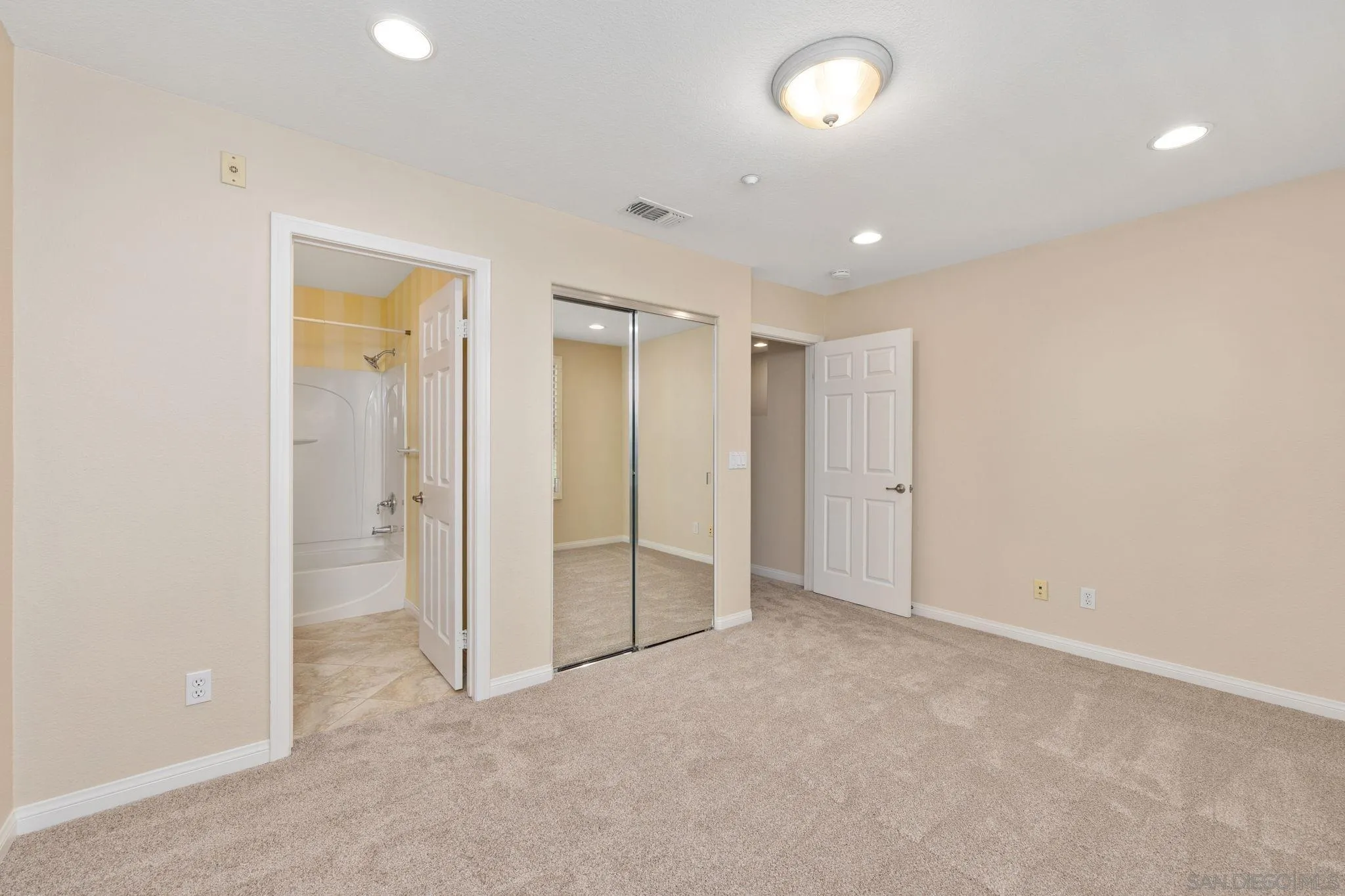 Photo #19: 260020441 Listing: Photo #19