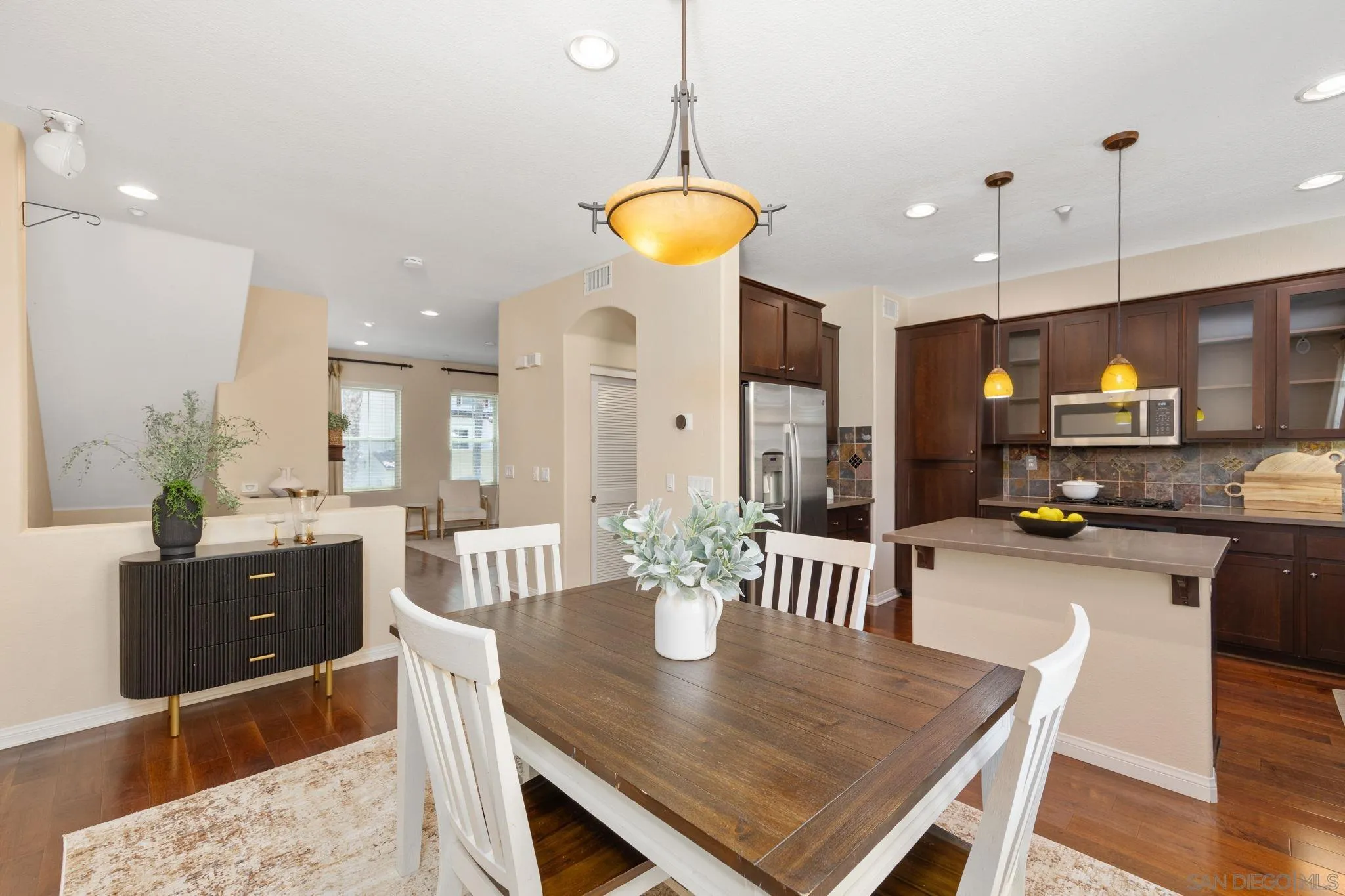 Photo #9: 260020441 Listing: Photo #9