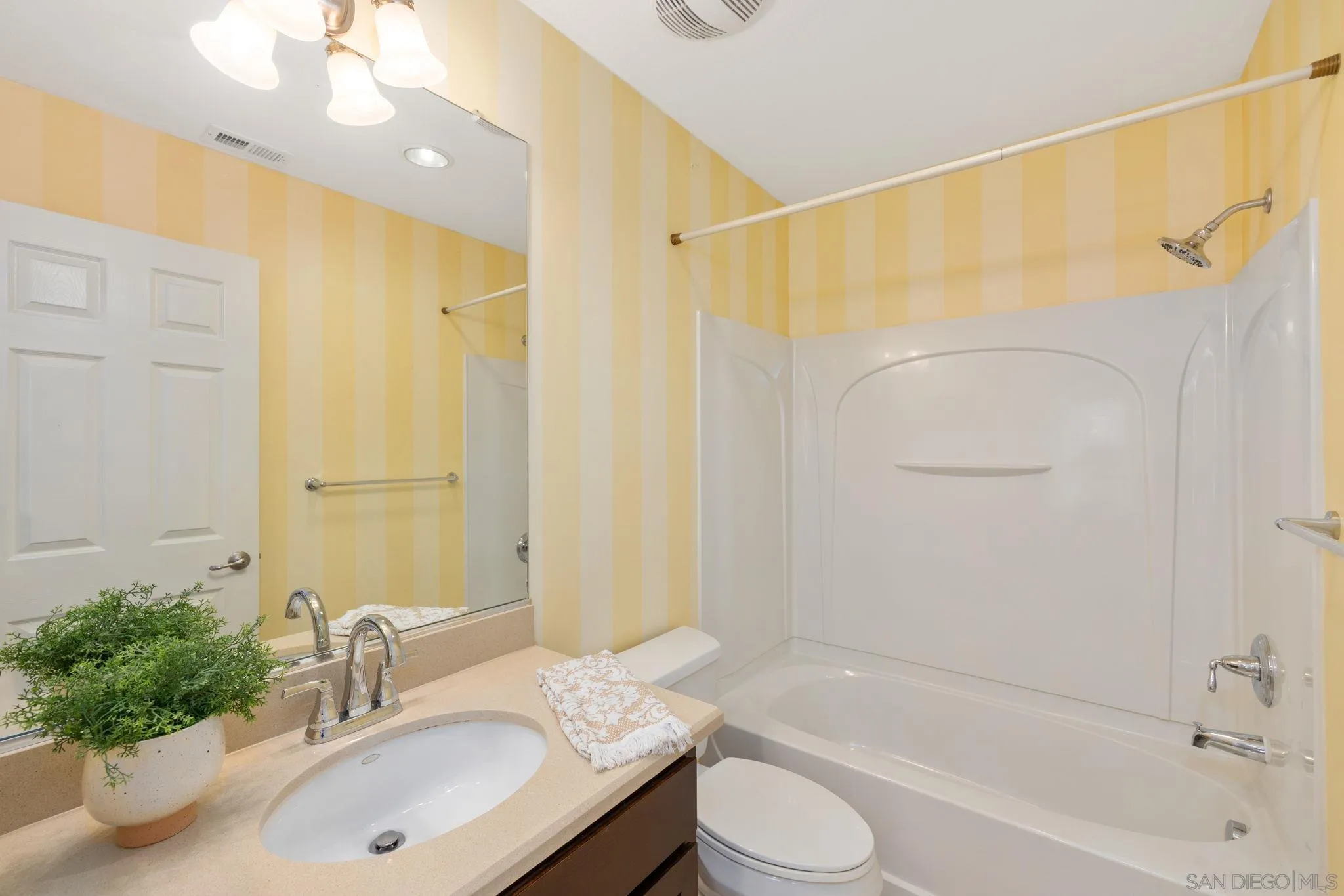 Photo #20: 260020441 Listing: Photo #20