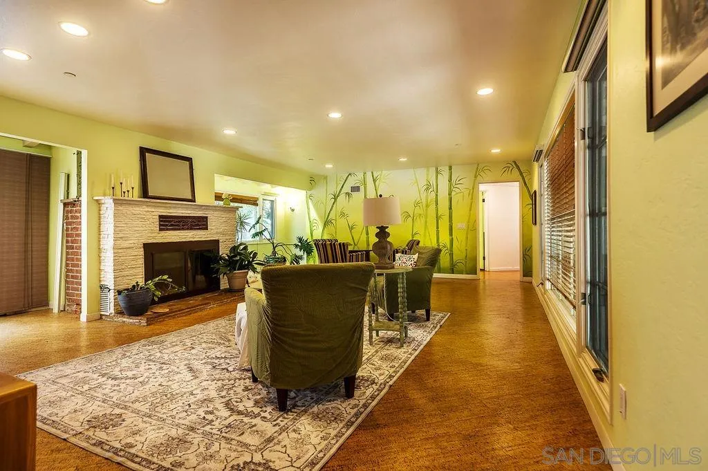 https://cdn.realtyfeed.com/cdn/127/260020449/04e7e8ee3ae3af24c018ac482aa0ecc4.webp