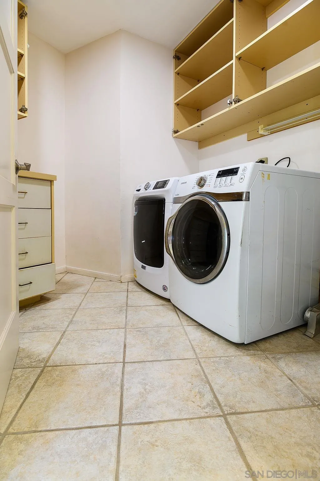https://cdn.realtyfeed.com/cdn/127/260020449/1984842dc14baaa7e64d04ecc292ac35.webp